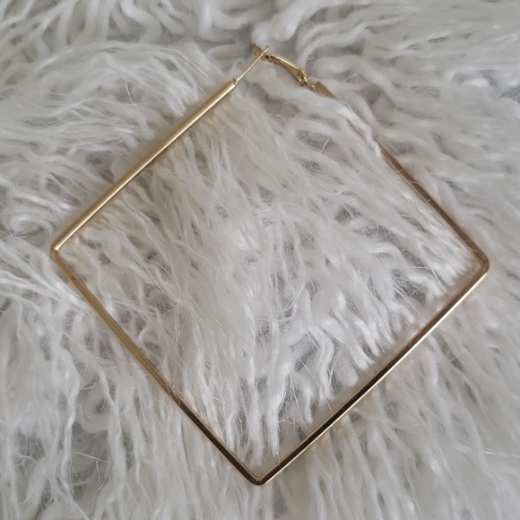 Square gold hoops Uncommon James style square - Picture 4 of 7